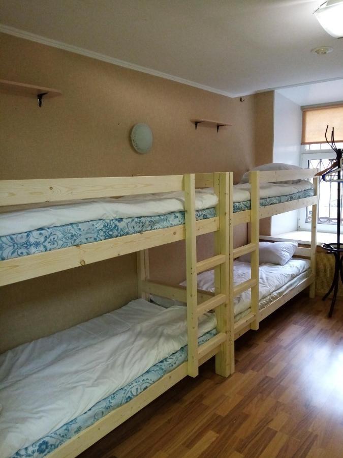 Sunny World Hostel Saint Petersburg Ngoại thất bức ảnh